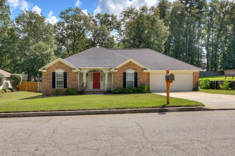 Foto principal - 1105 Maple Ridge Ct