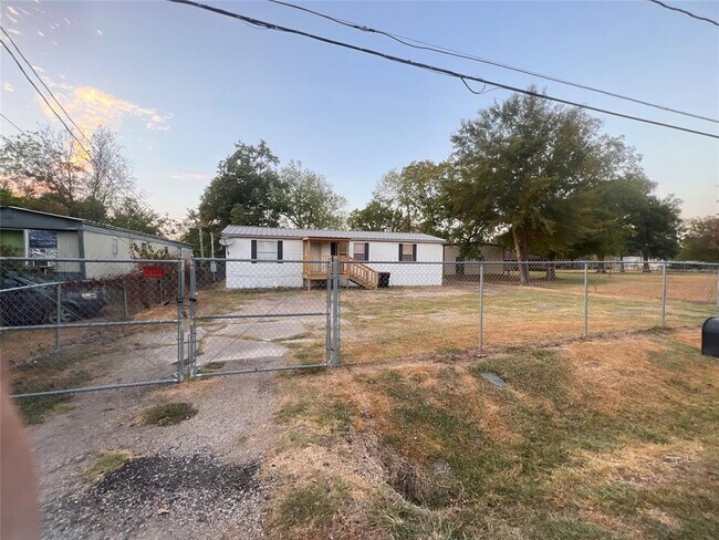 Building Photo - 14311 Force St