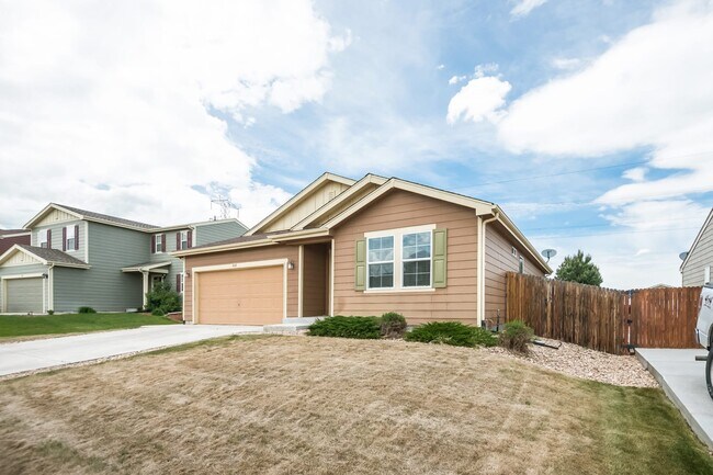 Building Photo - 868 Lonewolf Cir