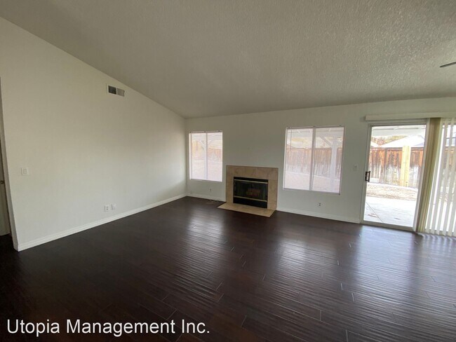 Foto del edificio - 3 br, 2 bath House - 3840 Springfield Ct.