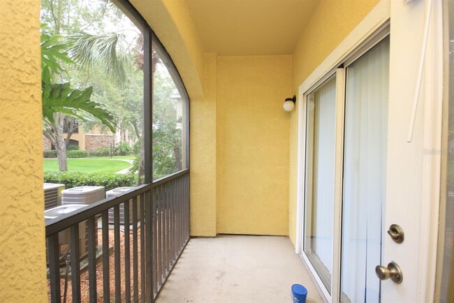 Building Photo - 10203 Courtney Palms Blvd