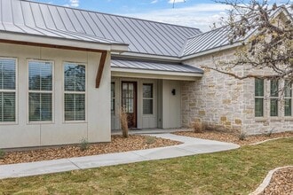Building Photo - 3200 Pinnacle Club Dr