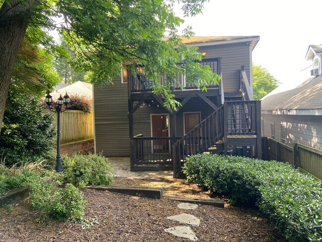 Back yard 1 - 717 United Ave SE