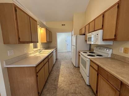 Building Photo - Charming 3 Bedroom Home with 2 Full Baths -305 Firethorn Ln.