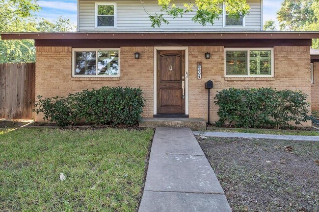 Foto del edificio - 8604 Brookfield Dr