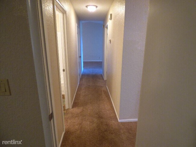 Building Photo - 3 br, 2 bath House - 7835 Tierra Glen Way