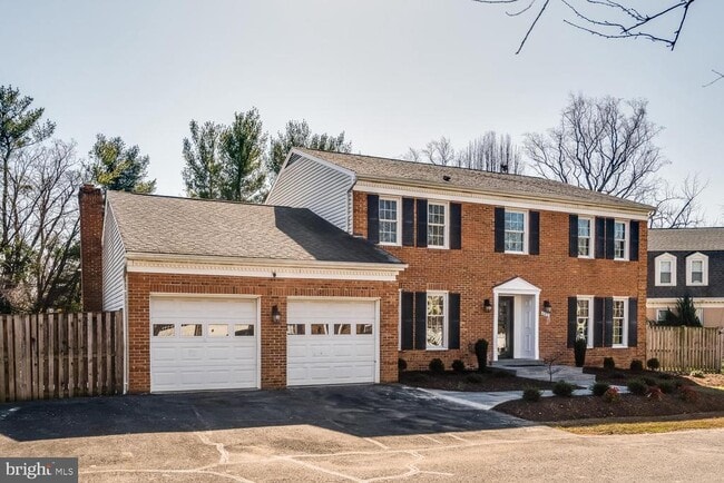 Building Photo - 6421 Linway Terrace