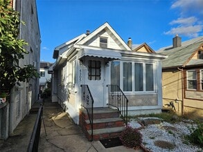 Building Photo - 43-05-43-21 21st Ave