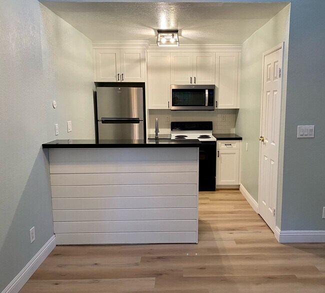 Gorgeous Kitchen - 1544 Bailey Rd