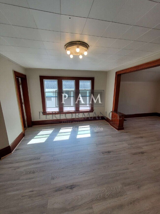 Foto del edificio - 1120 S 56th St