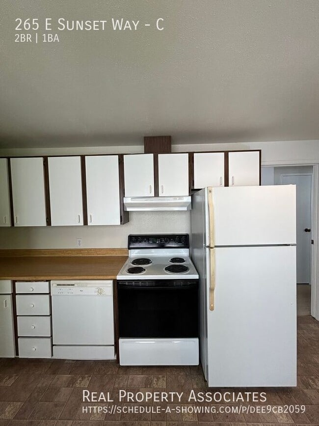 Building Photo - 265 E Sunset Way