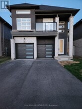 Building Photo - 55 Hildred St