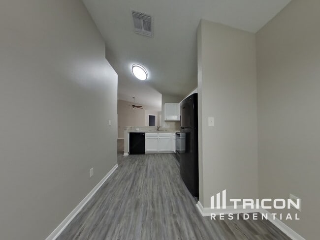 Foto del edificio - 3114 Kelling St