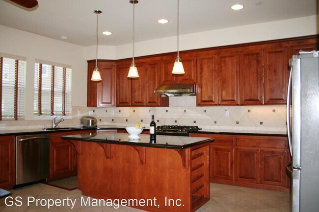 Building Photo - 3 br, 2.5 bath House - 424 Timor Terrace