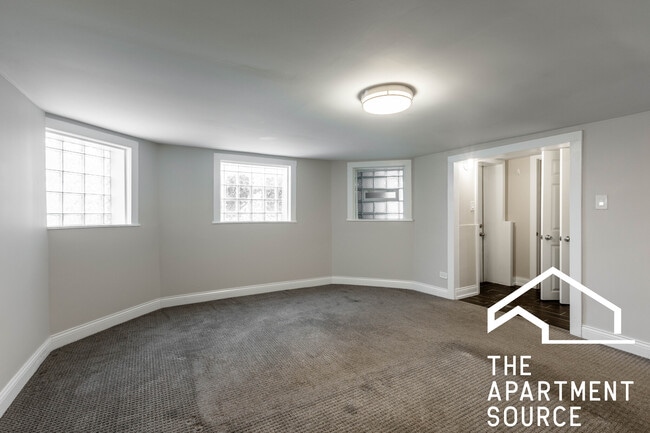 Foto del edificio - 2758 N Richmond St
