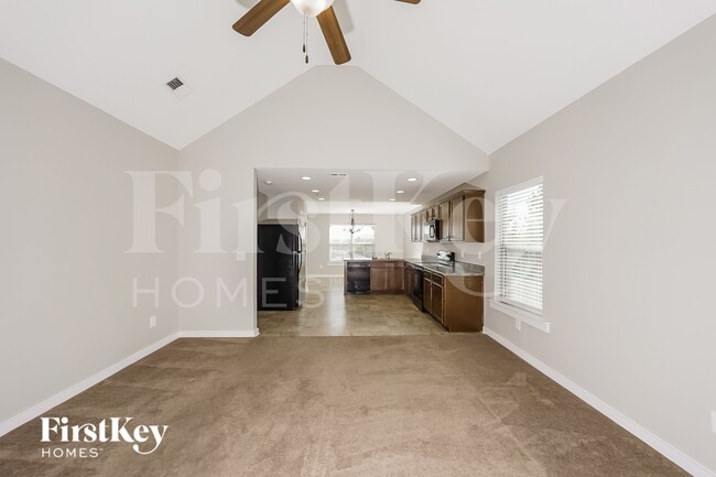 Foto del edificio - 563 Kincaid Cove Ln