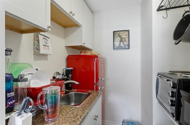 Foto del edificio - 408 S 33rd St