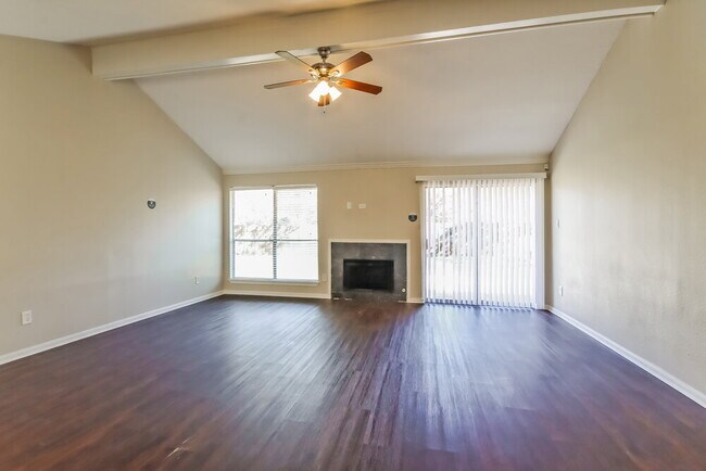 Foto del edificio - 5410 Village Springs Dr