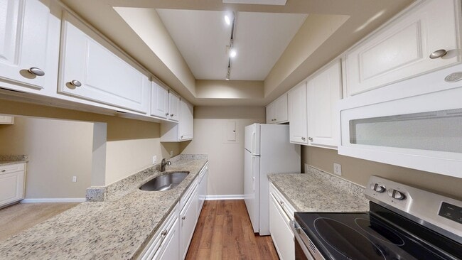 Photo - 18336 Streamside Drive #204 Apartment