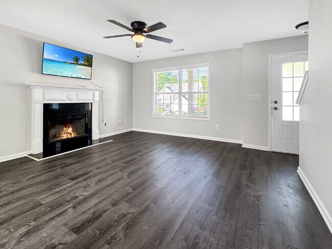 Foto del edificio - Now Available in Heritage Pointe!