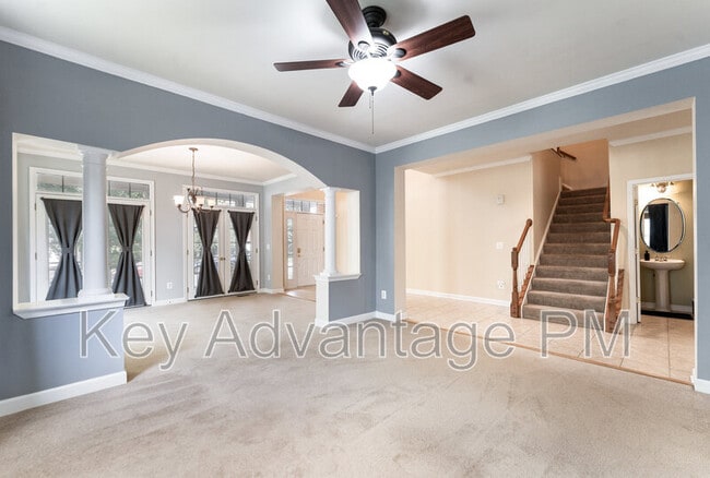 Building Photo - 4203 Talon Dr