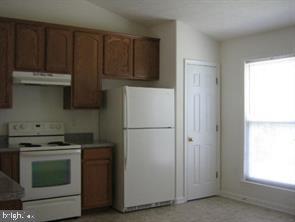 Building Photo - 1159 Shore Dr