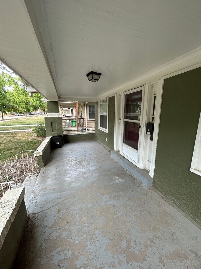 Foto del edificio - AVAILABLE NOW! Kansas City Home near UMKC ...
