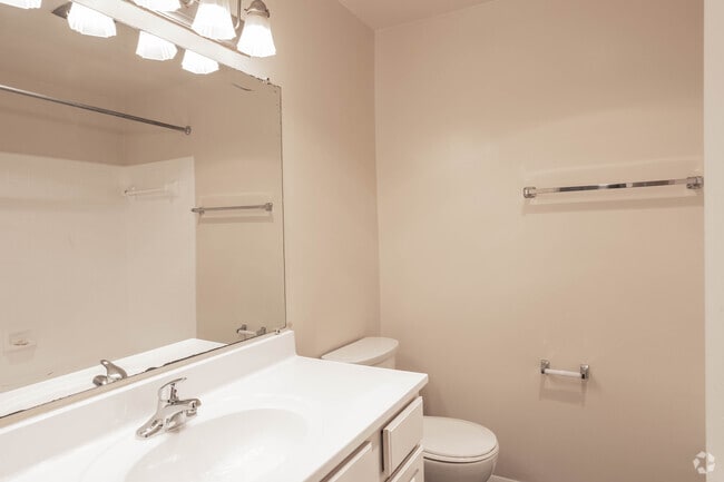 2HAB, 1BA - 798 ft² - The Birches