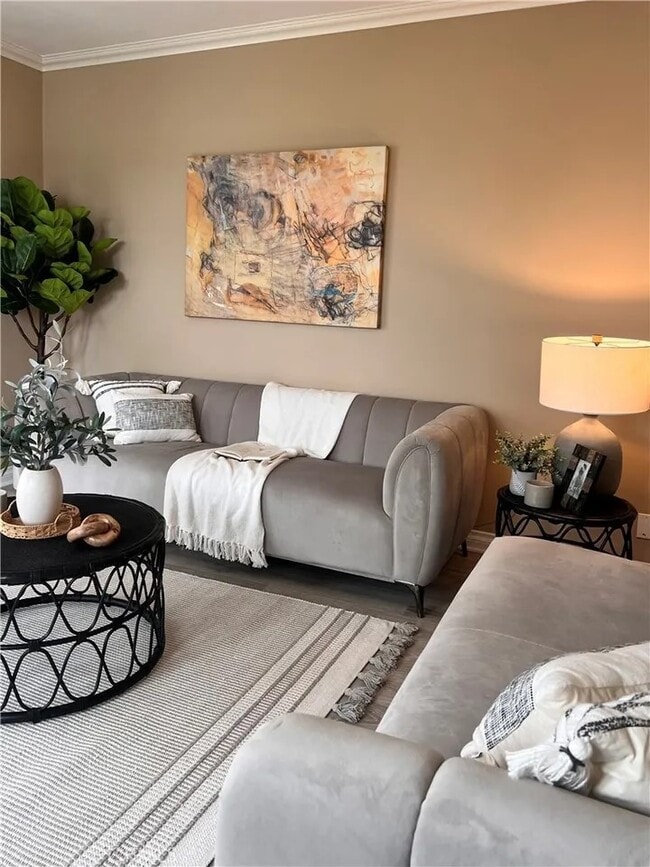 Building Photo - 9136 Manzanar Ave