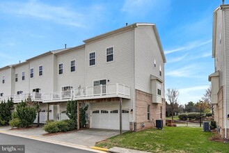 Building Photo - 22730 Parkland Farms Terrace