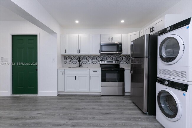 Foto del edificio - 6125 SW 40th Ct