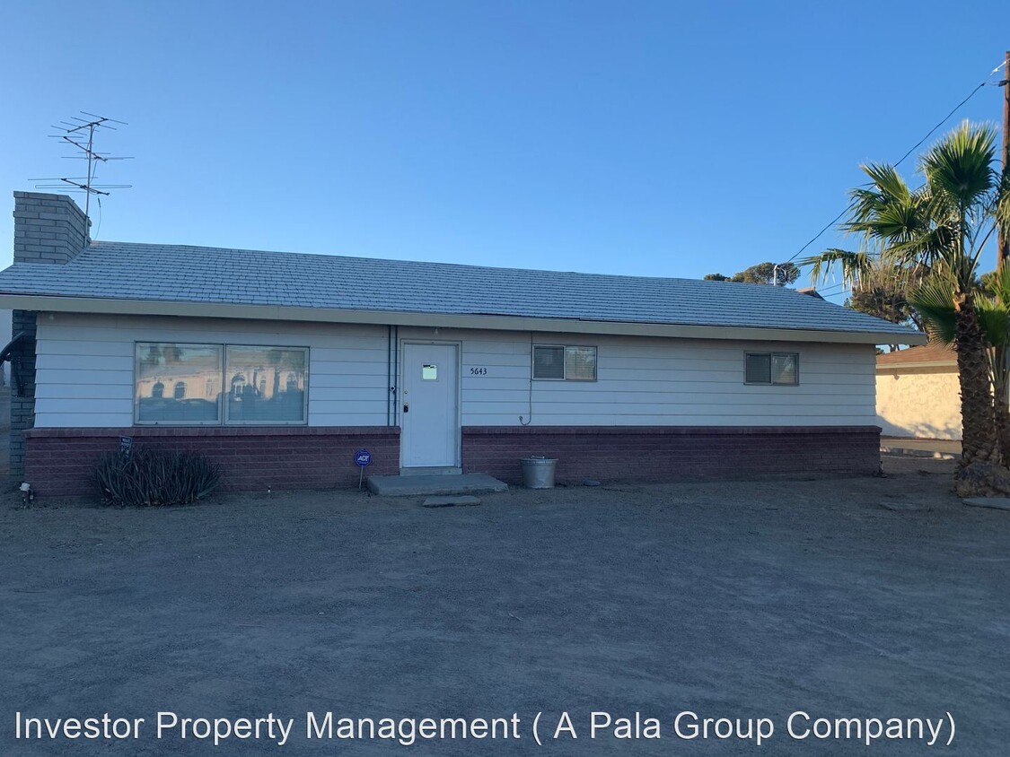 Primary Photo - 3 br, 2 bath House - 5643 S Pecos Rd