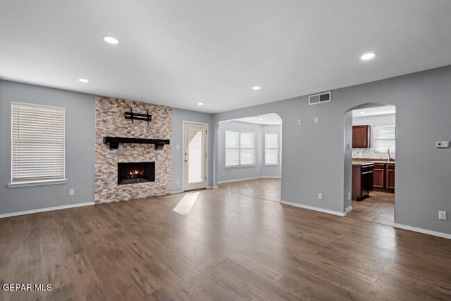 Building Photo - 454 Claiborne St