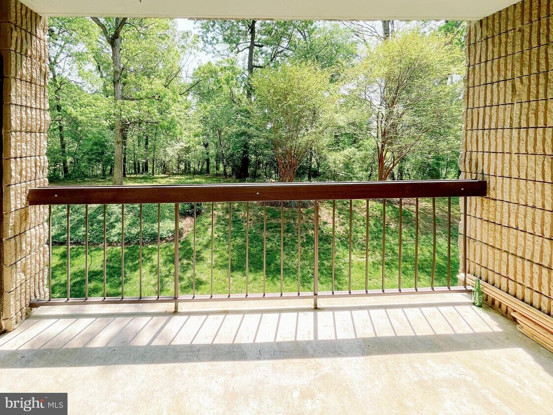 Primary Photo - 5130 Maris Ave