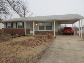 Building Photo - 3909 Southern Aire Dr