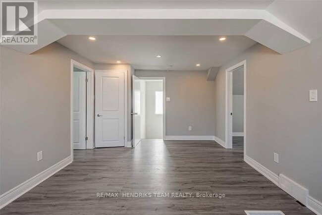 Building Photo - 9 Rykert St