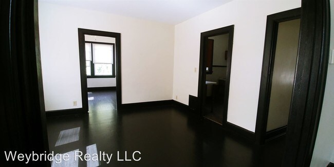Foto del edificio - 1031 Lockman Ave