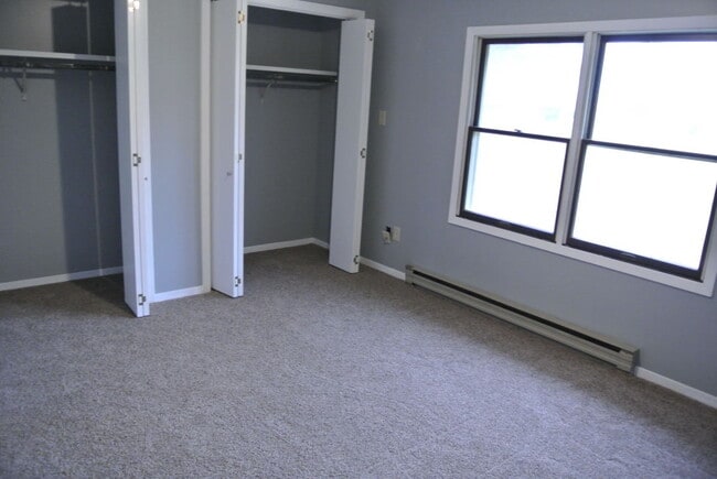 Building Photo - 607 Harvest View Ln