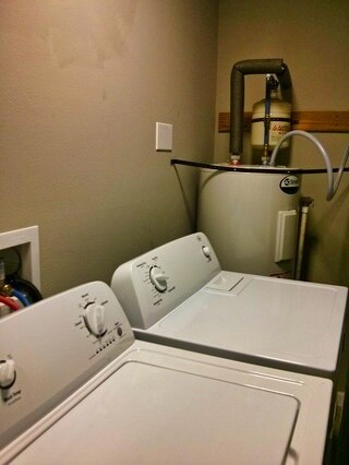 Washer Dryer - 342 Norbeck N St