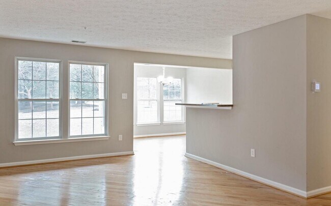 Foto del edificio - 9745 Reese Farm Rd