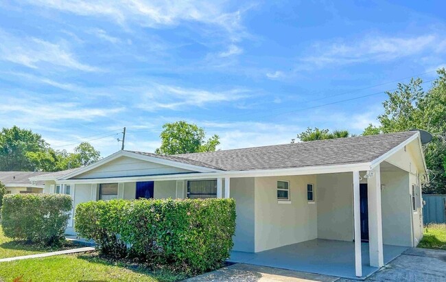 Foto del edificio - 2092 Willie Mays Pkwy