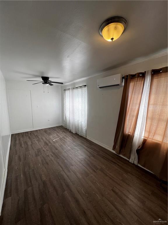 Foto del edificio - 8 E Adams St