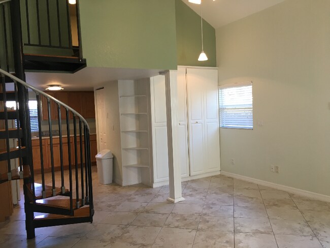 Foto del edificio - 2020 Lee Dr