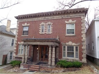 Building Photo - 166 Pine St