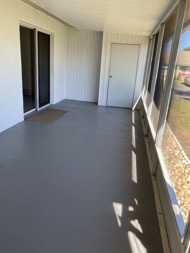 2 Winter Ridge Ct Unit 2, Winter Haven, FL 33881 Condo for Rent in