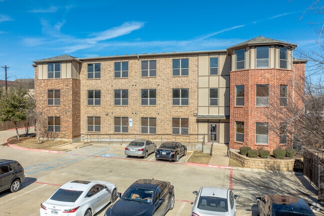 Building Photo - City Place Apartments