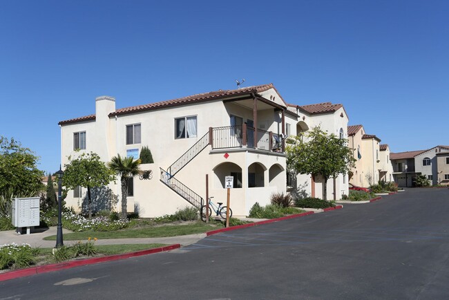 Foto del edificio - La Plaza Villas Apartments