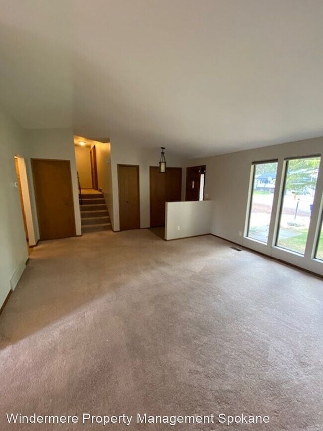 Foto del edificio - 3 br, 2.5 bath House - 9616 E 10th Ave