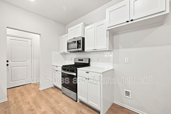 Foto del edificio - 8012 NW 110th Dr