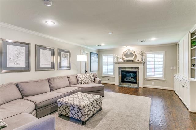 Building Photo - 9677 Crestedge Dr